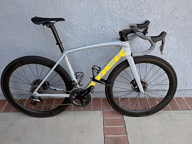 Trek Emonda SL 8 Full Carbon Frame 54cm , Ultegra, 16lb